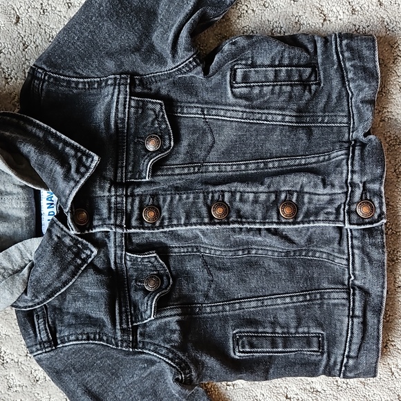 2T Old Navy Denim Jacket - Picture 2 of 5